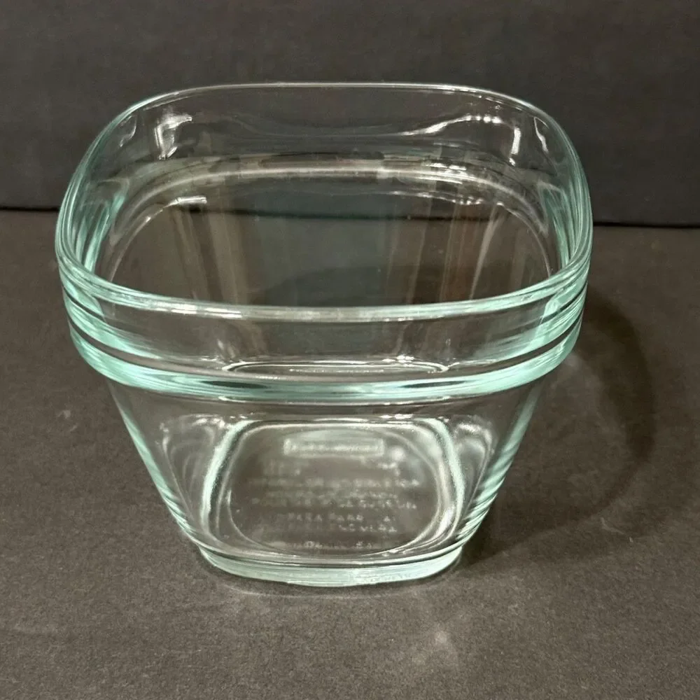 Rubbermaid Glass 1.5 cup Food Storage Container Bowl NO Lid 7N61 Discontinued